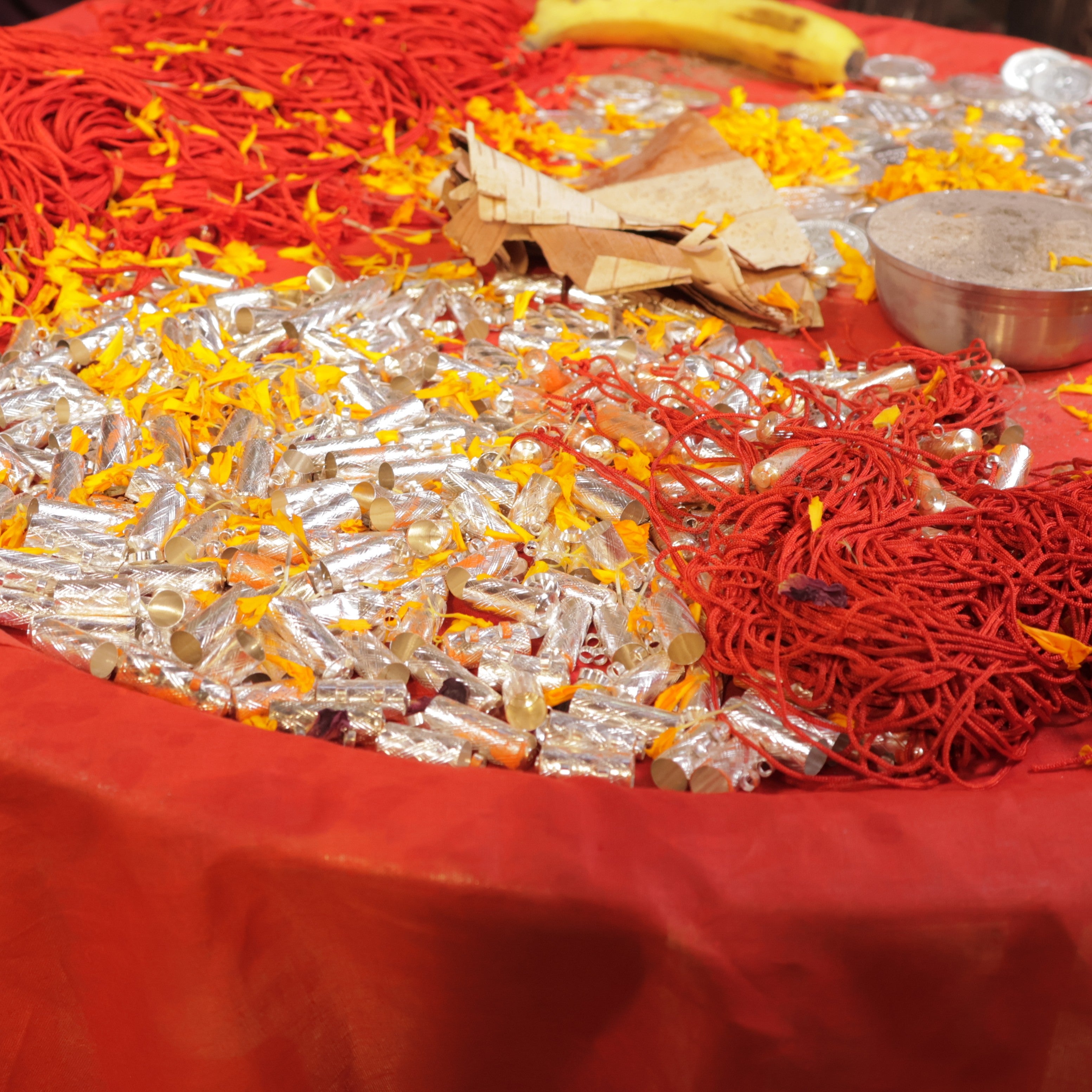 Siddh Abhimantrit Silver Coin and Tabeez